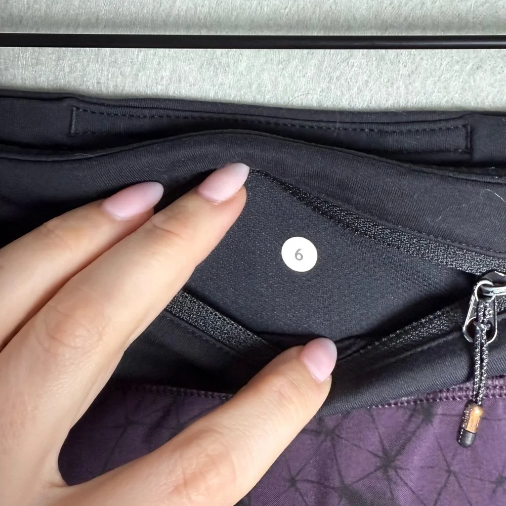 Lululemon Womens Speed Up Short 4-way Stretch Star Crushed Black Cherry size 6 - Picture 9 of 11